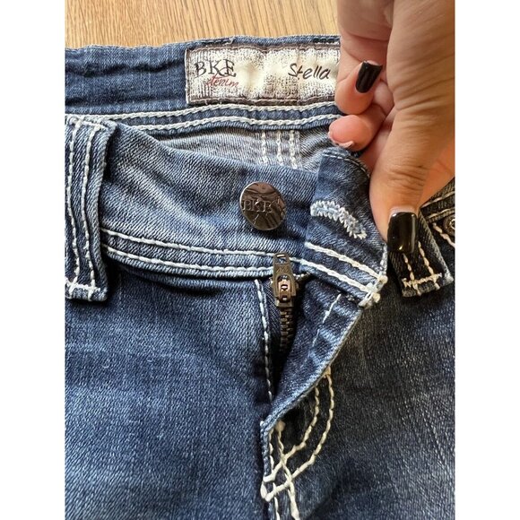 BKE STELLA Denim Blue Jeans Women's Size 27 24" CROP 3" Single Cuff Preppy Party - Picture 8 of 16